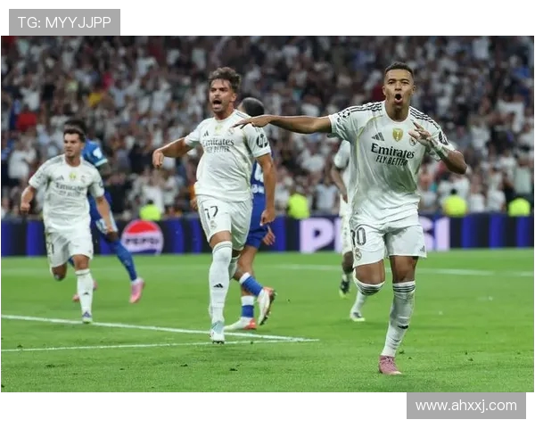 姆巴佩欧冠夜三球成英雄赛后言辞引发未来去向猜测