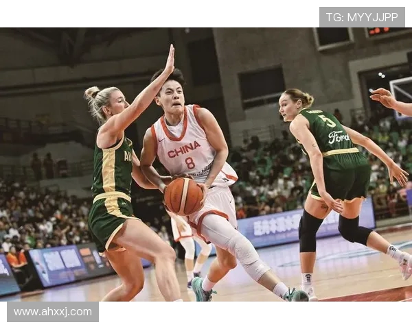 北京羽毛球队在杯赛中的耐力与韧性表现分析与点评