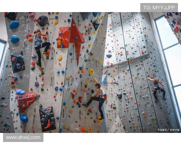 成都攀岩队勇闯极限运动联赛展现逆袭精神与团队力量